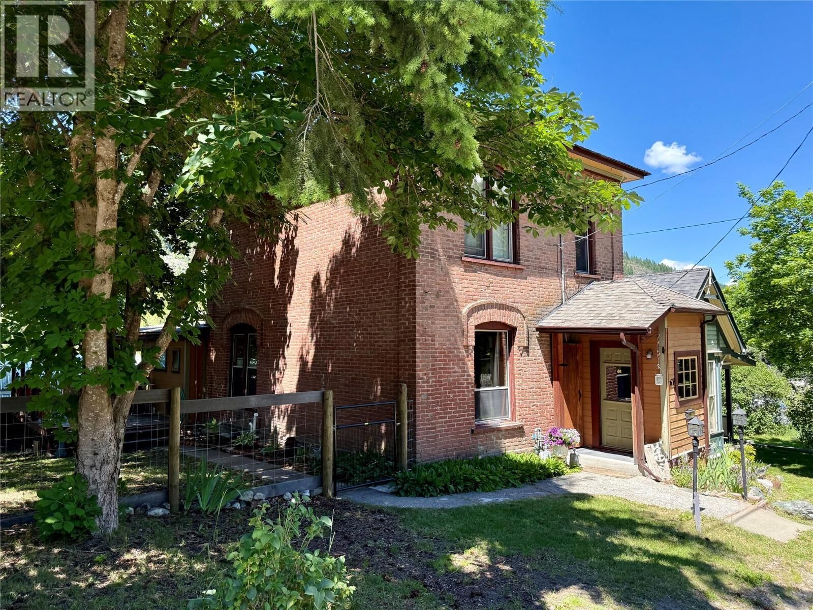 Property Photo:  267 Long Lake Avenue  BC V0H 1J0 