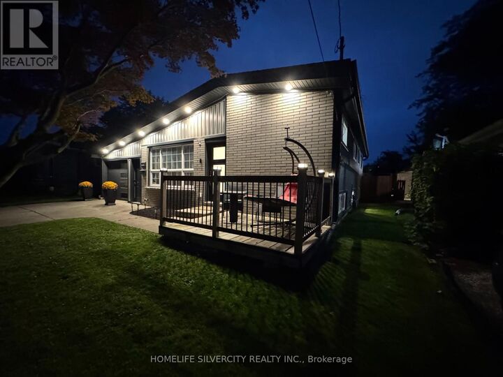 Property Photo:  7413 Jordan Avenue  ON L2G 5N3 