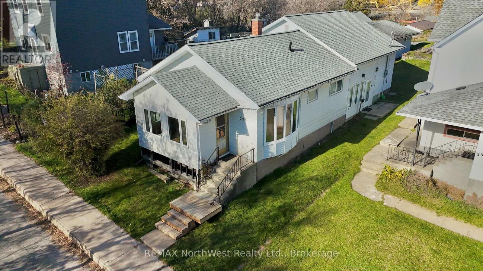 Property Photo:  226 Fourth Street North  ON P9N 2M7 