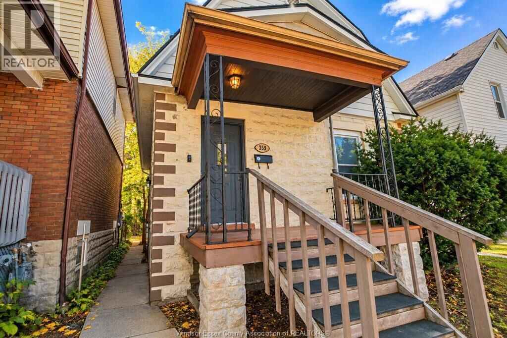 Property Photo:  359 McEwan Avenue  ON N9B 2E5 