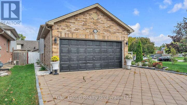 Property Photo:  470 Marconi Boulevard  ON N5V 5E4 