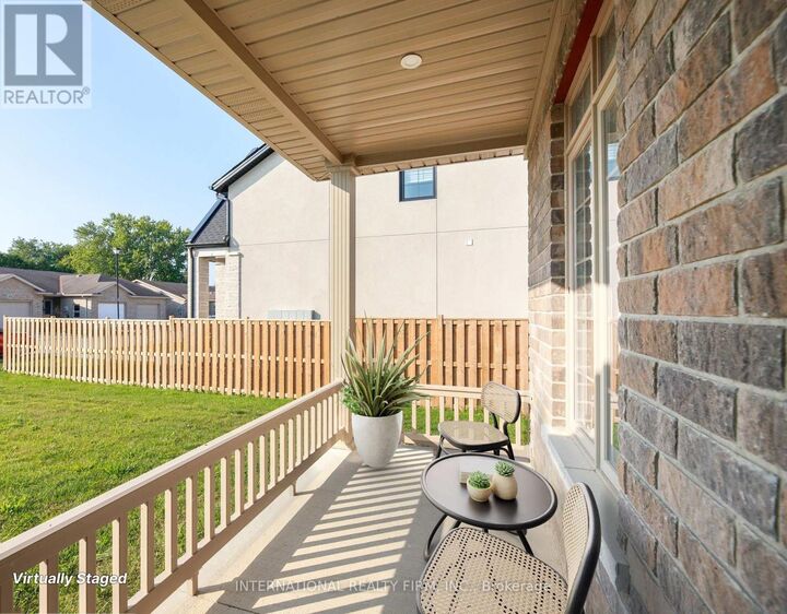 Property Photo: 17 McIntosh Avenue ON N7M 6M1