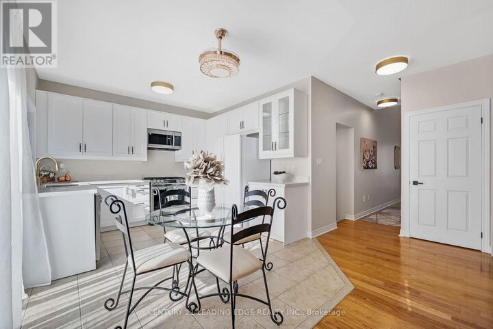 Property Photo: 63 Billingham Heights ON L4G 7Y1
