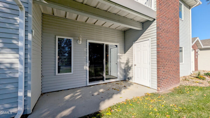 Property Photo:  3025 Marina Road SE  ND 58554 