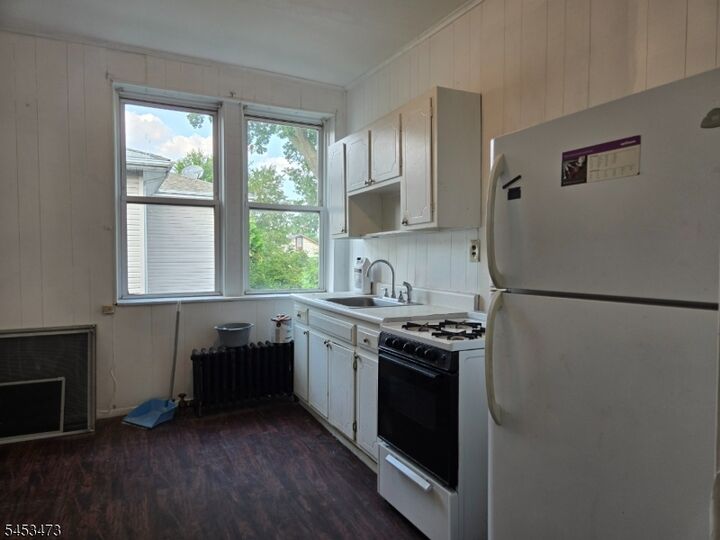 Property Photo: 101 Page Ave 103 NJ 07071