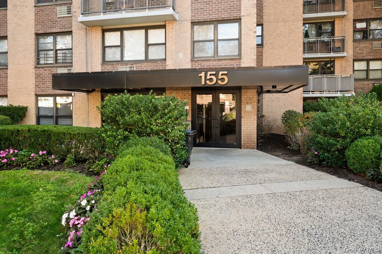 Property Photo:  155 Ferris Avenue 4 E  NY 10603 