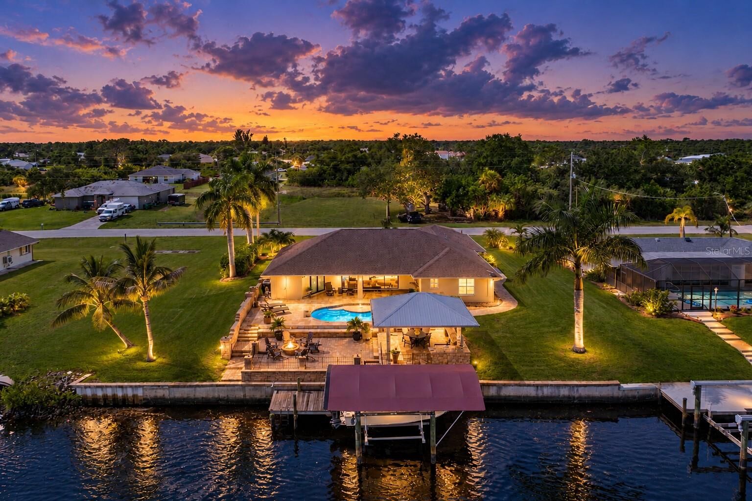 Property Photo:  4282 Gillot Boulevard  FL 33981 