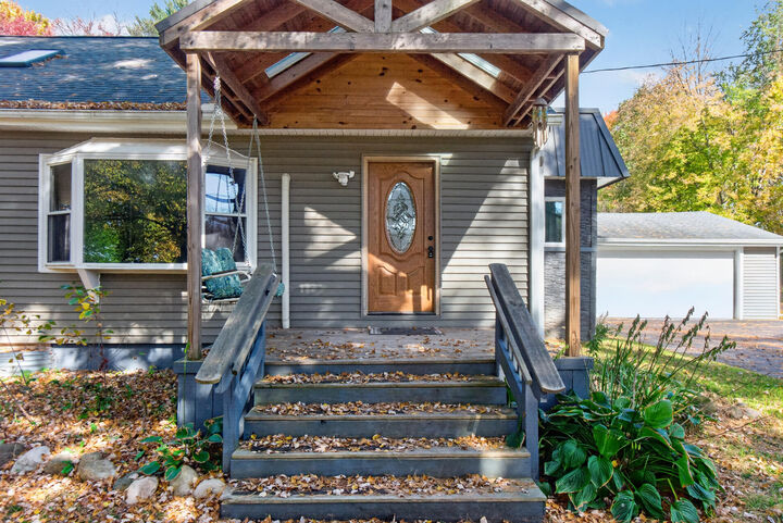 Property Photo:  9000 County Farm Road  MI 49269 