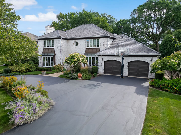 Property Photo: 7537 Ridgewood Lane IL 60527