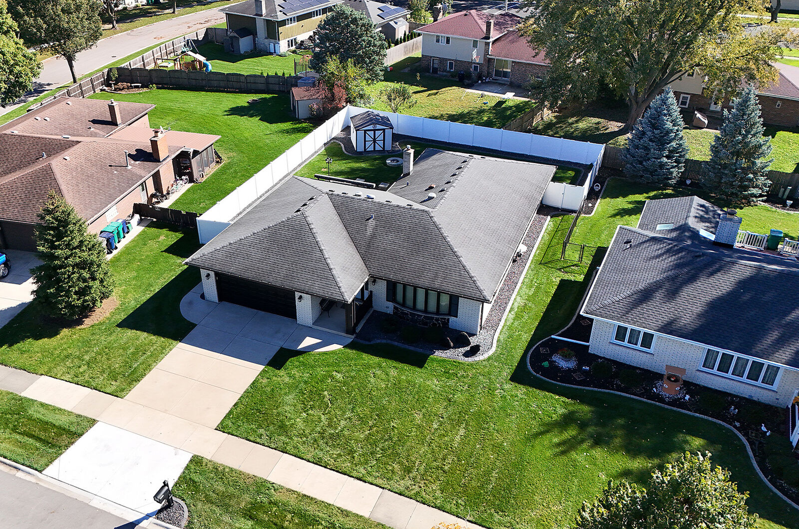 Property Photo: 7919 Palm Court IL 60462