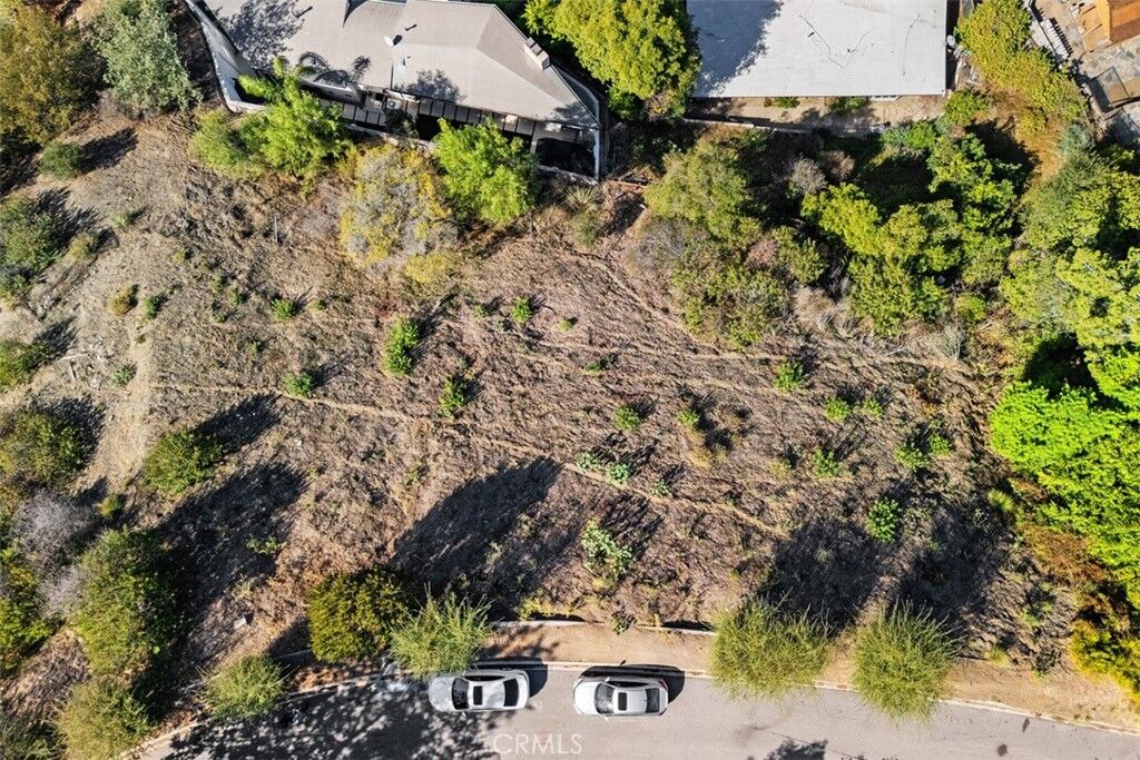 Property Photo:  1330 Braeridge Drive  CA 90210 