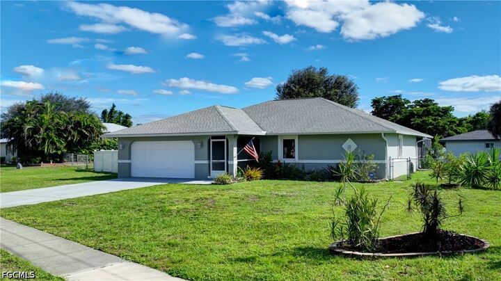 Property Photo: 4718 Forest Glen Drive FL 33903
