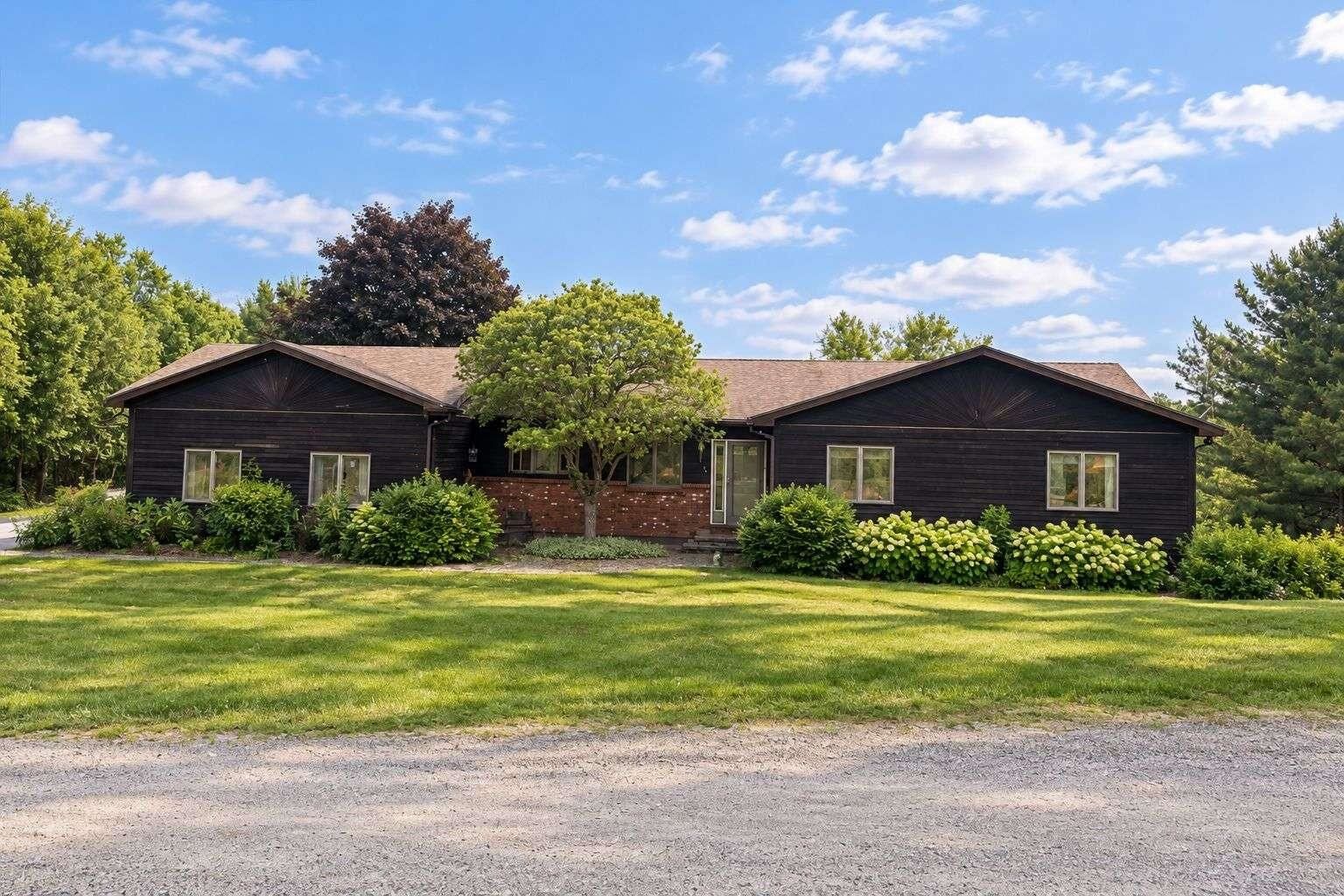 Property Photo: 64 Lakeview Extension VT 05855