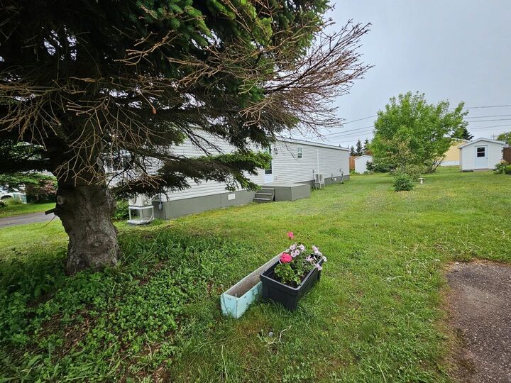 Property Photo:  18 Jordan Avenue  PE C1N 6R1 
