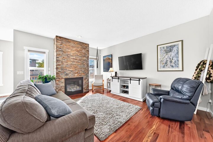 Property Photo:  116 Walden Terrace SE  AB T2X 0M7 