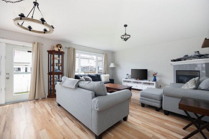 Property Photo:  177 Swanson Crescent  AB T9K 2V9 