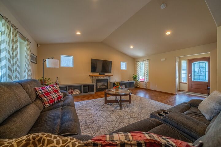 Property Photo:  8651  83rd Street NE  WA 98270 
