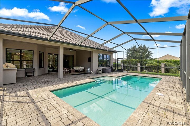 Property Photo:  1815 W Herick Court  FL 34442 
