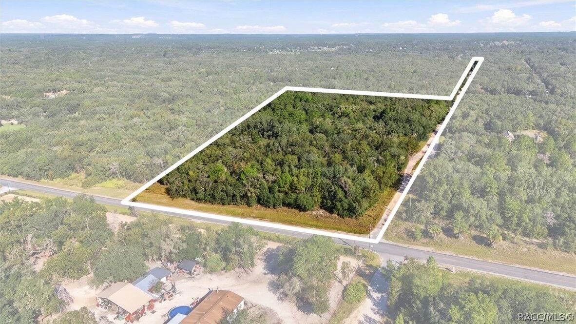 Property Photo:  1899 W Cardinal Street  FL 34461 