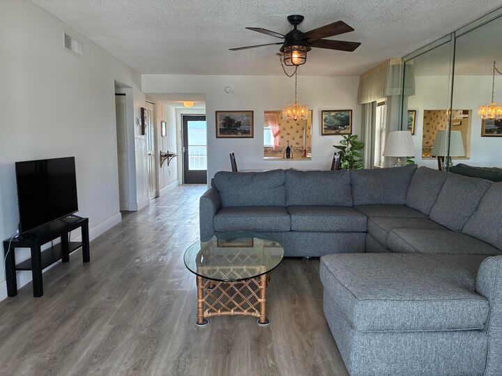 Property Photo: 4629 Poinciana Street 522 FL 33308