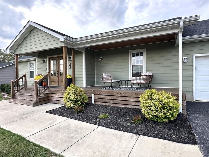 Property Photo:  121 Rembrandt Court  KY 42101 