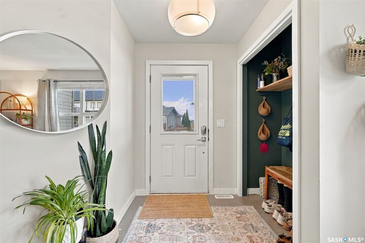 Property Photo:  1015 Patrick Crescent 211  SK S7W 0M2 