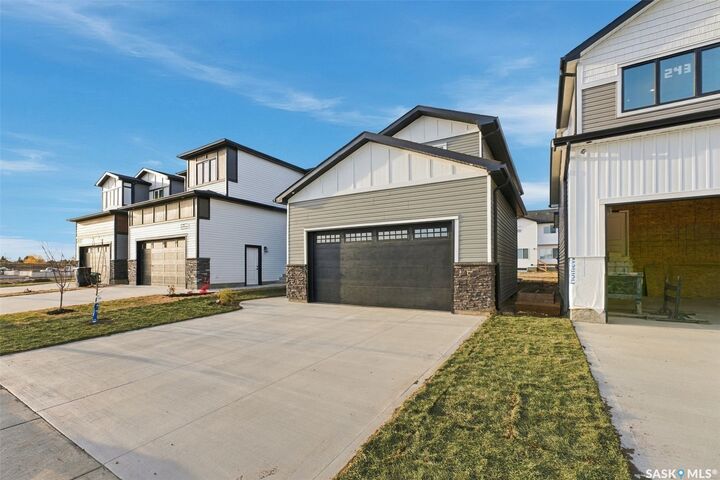 Property Photo:  247 Doran Way  SK S7V 1Z3 