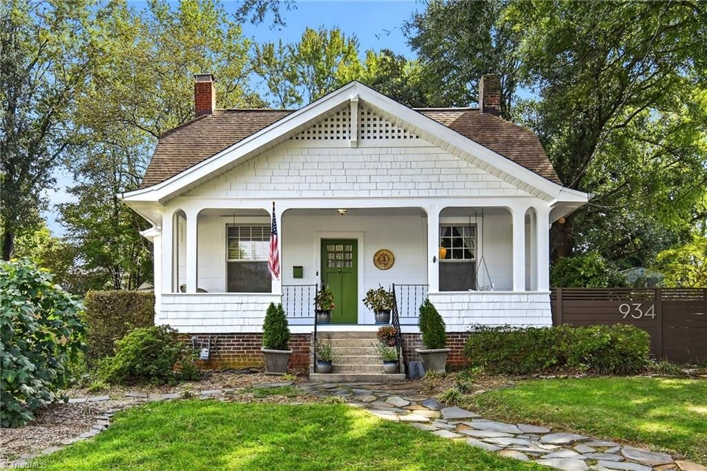 Property Photo:  934 Franklin Street  NC 27101 