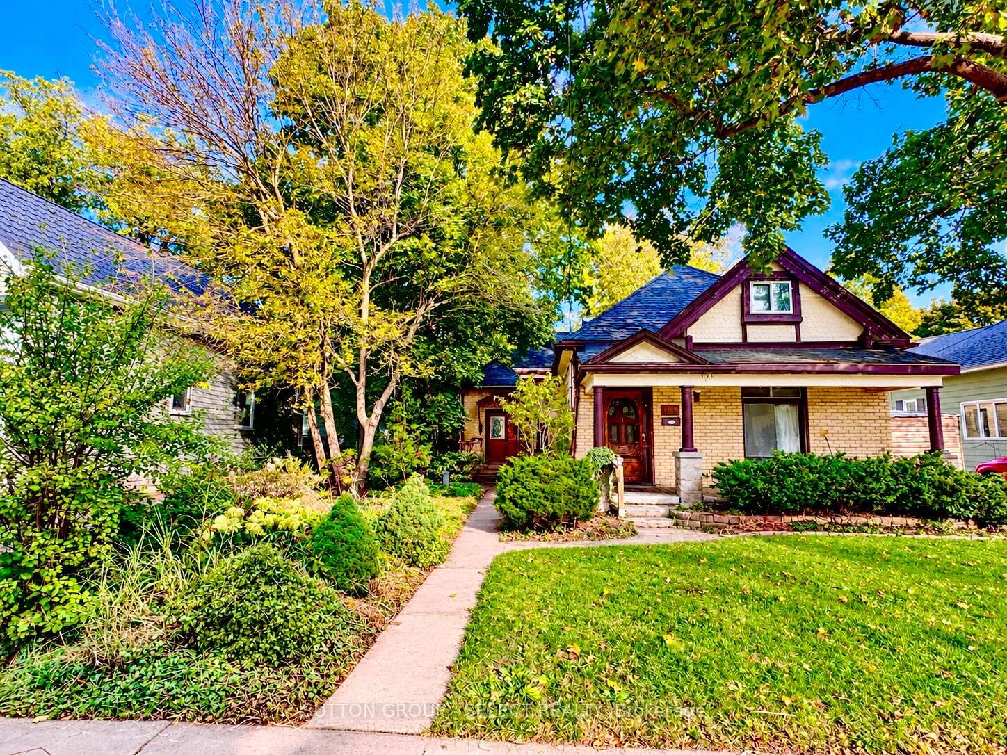 Property Photo:  980 Lorne Avenue  ON N5W 3L3 