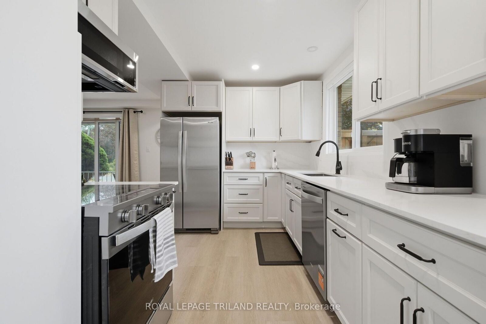 Photo de la propriété: 27 Aldborough Avenue Upper ON N5R 4S8