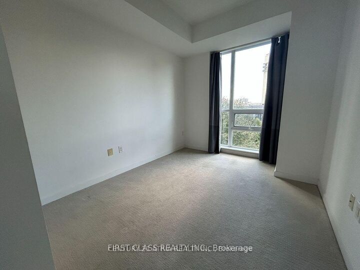 Property Photo:  62 Forest Manor Road 307  ON M2J 0B6 