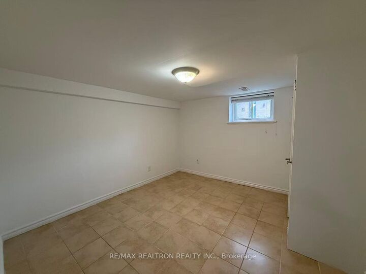 Property Photo: 223 Pleasant Avenue Bsmt ON M2M 1M6