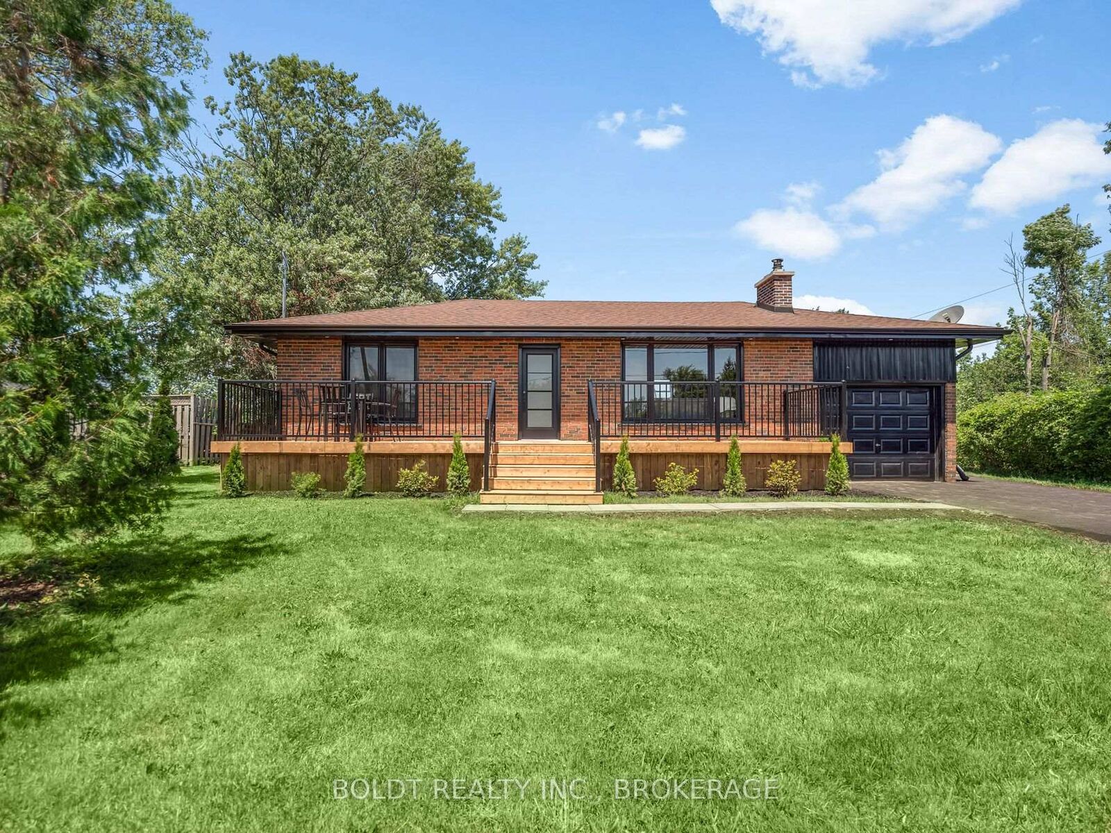 Photo de la propriété:  6221 Lyons Creek Road  ON L2G 0L9 