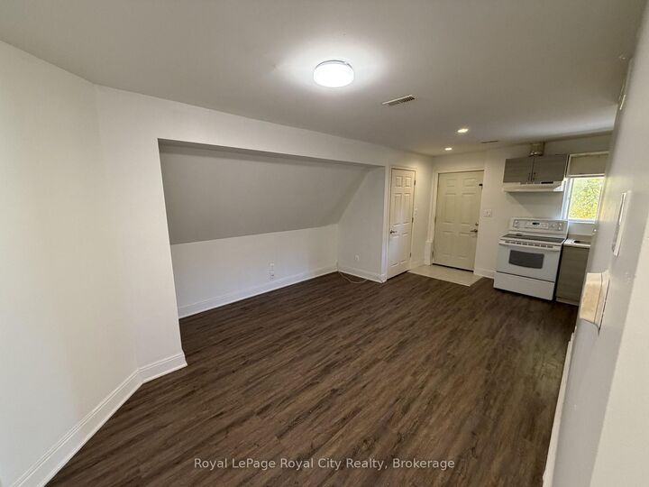 Property Photo:  563 Woolwich Street Unit B  ON N1H 3Y4 