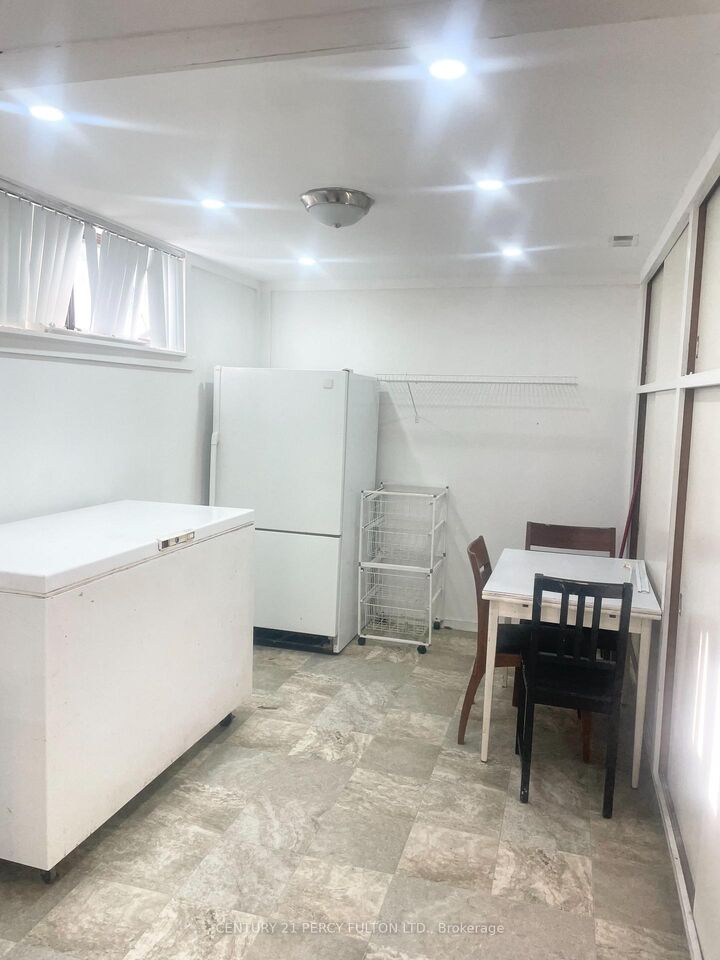 Property Photo:  26 Flintwick Drive Bsmt  ON M1P 4G9 
