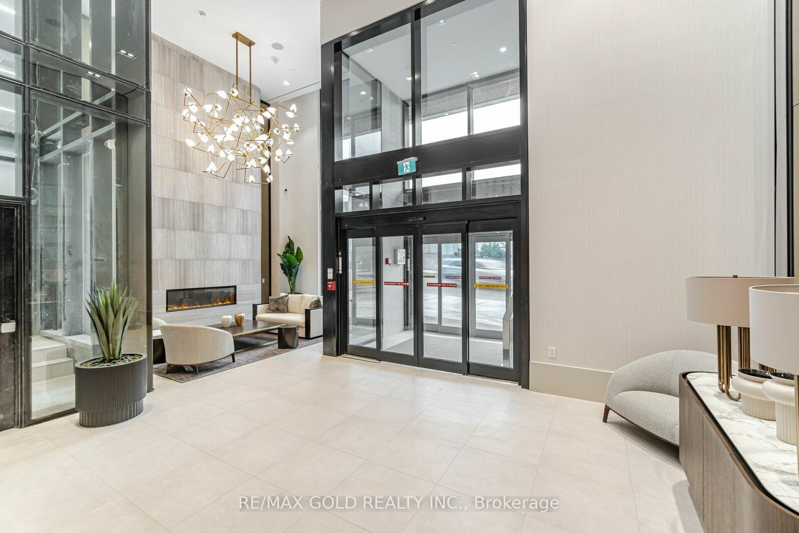 Property Photo:  2020 Bathurst Street 216  ON M5P 3L1 