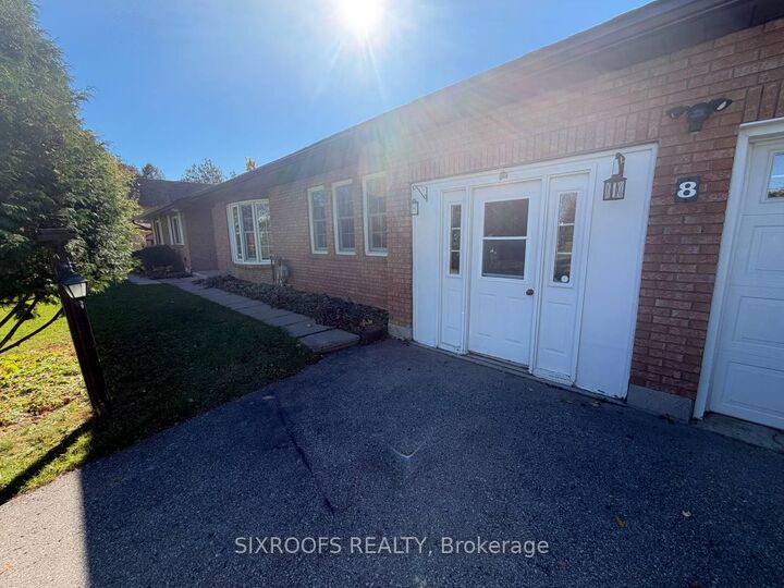 Property Photo:  8 Union Street Lower  ON L0H 1G0 
