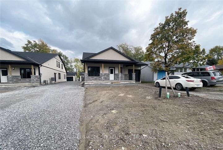 Property Photo:  13 Valley Road 4-Lower Level  ON L2S 1Y7 