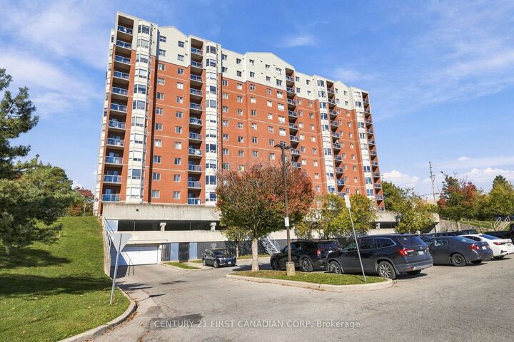 Property Photo: 30 Chapman Court 1005 ON N6G 4Y4