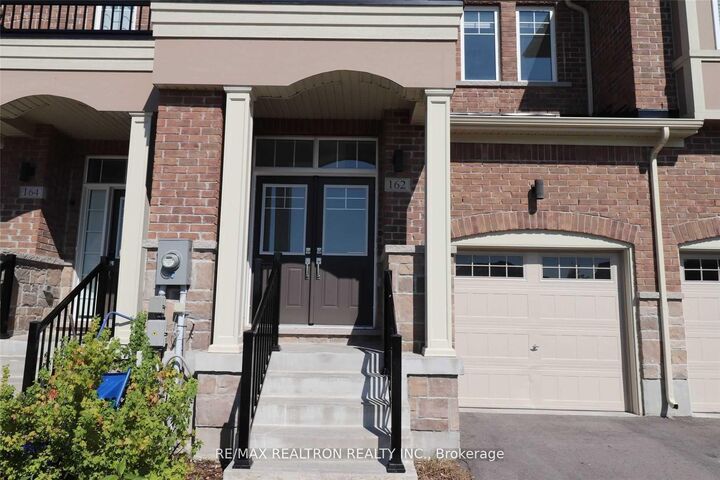 Property Photo:  162 Harding Park Street  ON L3Y 0E4 