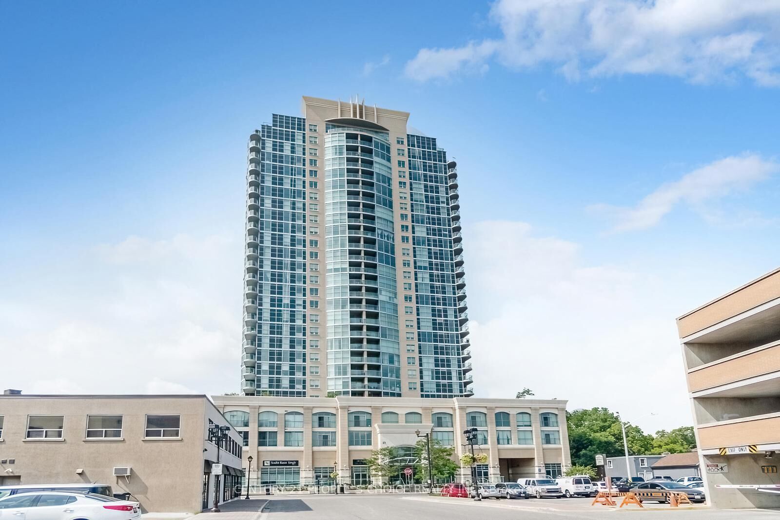 Photo de la propriété:  9 George Street 1512  ON L6X 0T6 