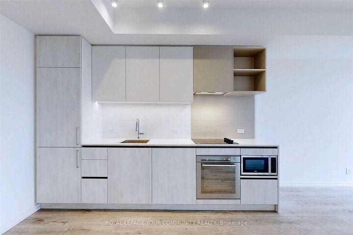 Property Photo: 1000 Portage Parkway 2301 ON L4K 0L1
