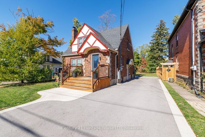 Property Photo:  222 Phipps Street  ON L2A 2V5 