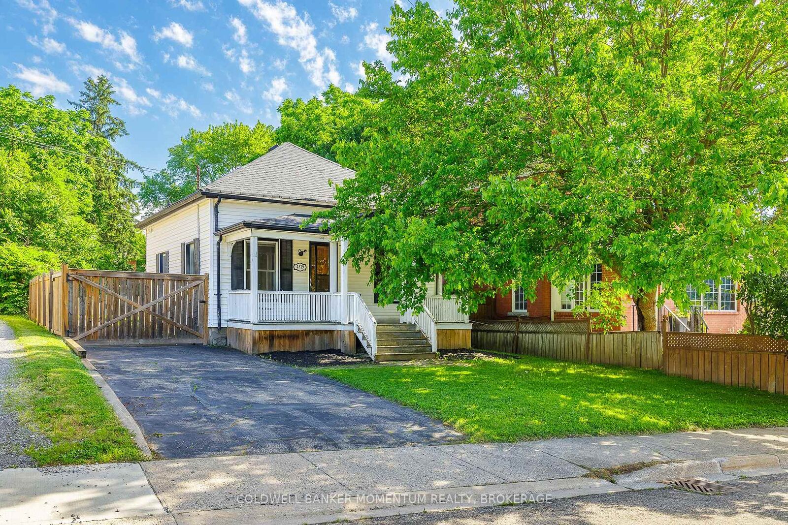 Property Photo: 4319 Seneca Street ON L2E 1G5