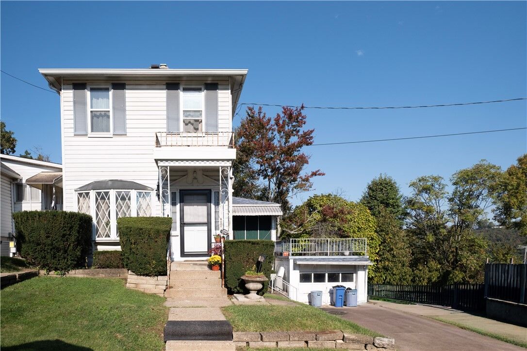 Property Photo:  512 Reynolds St  PA 15132 