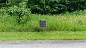 Property Photo:  338 Sequoia Dr  PA 16105 