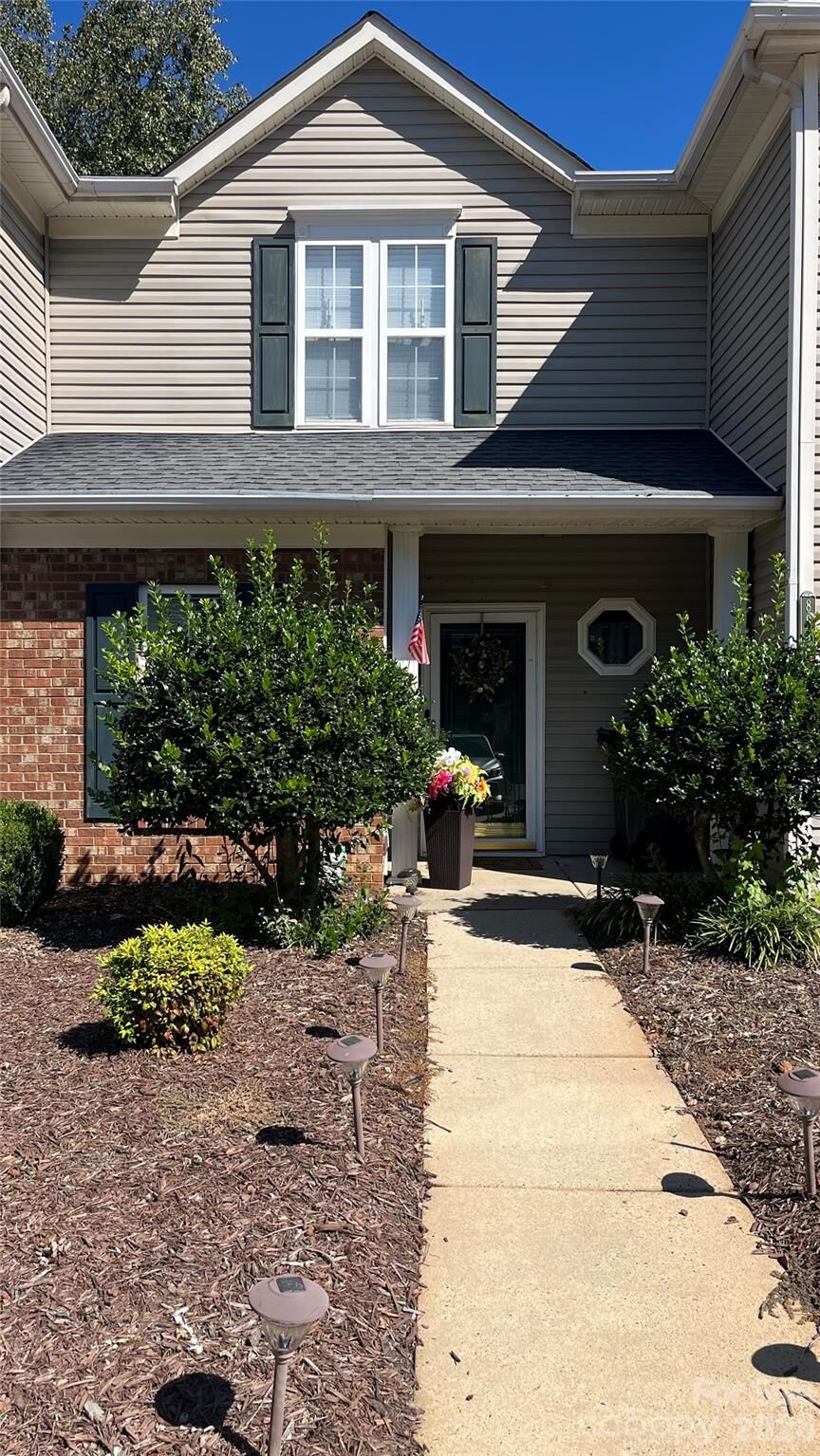 Property Photo:  8948 Cinnabay Drive  NC 28216 