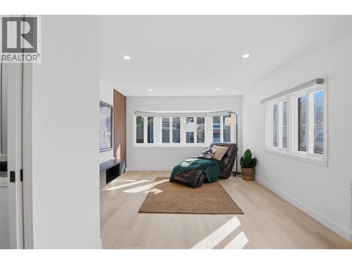 Property Photo: 4626 Summer Road 6 BC V0E 1E0