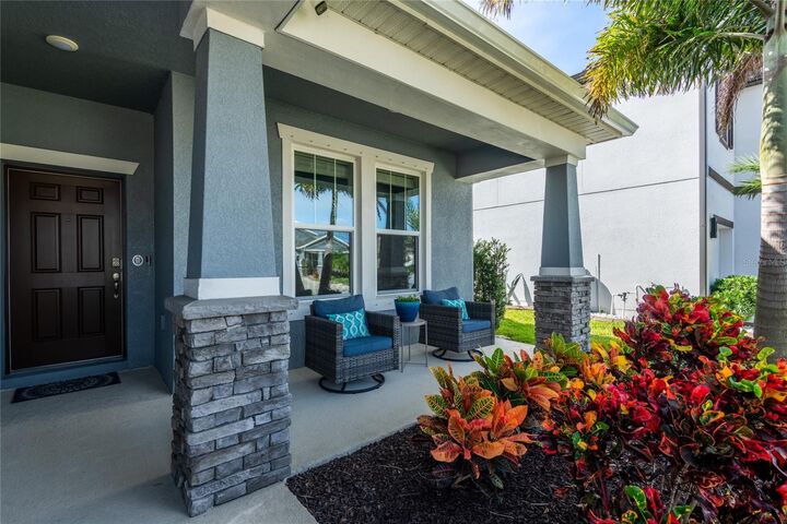 Property Photo: 11809 Tetrafin Drive FL 33579