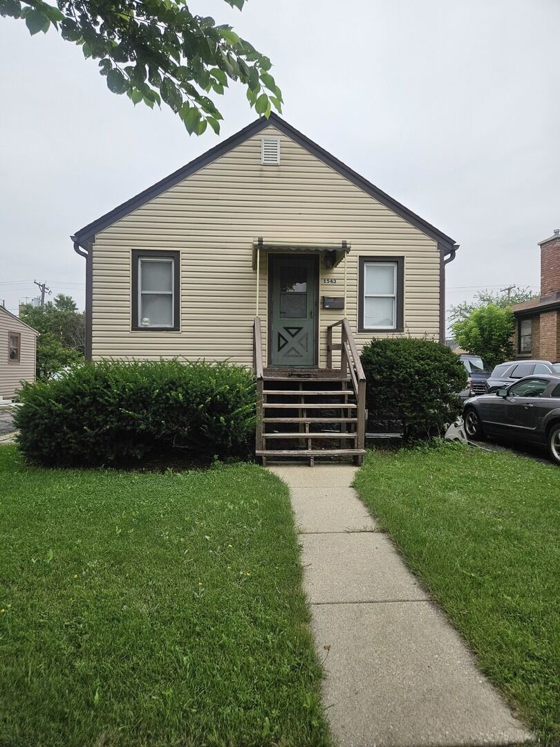 Property Photo:  1543 N 32nd Avenue  IL 60160 